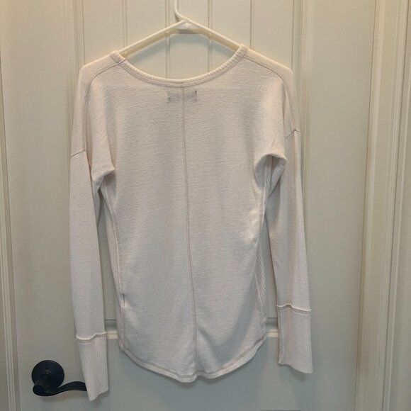 Abercrombie Long Sleeve - Picture 3 of 3